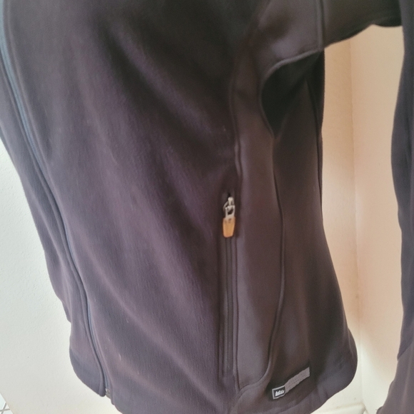 Rei Women's Black Fleece Jacket - Picture 3 of 5